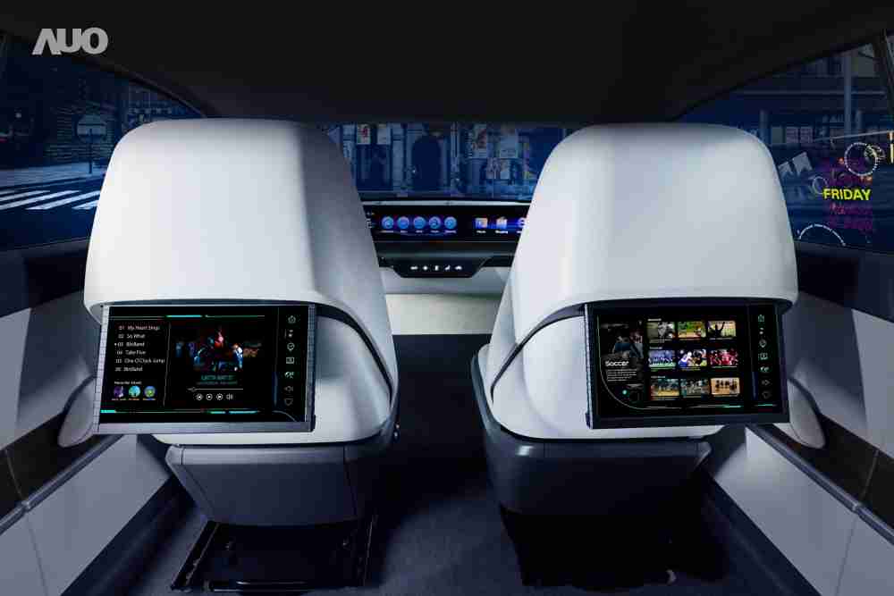 YAXIN111新一代Smart Cockpit 2024，，，，以Micro LED先进显示技术优势，，，，创建〝可卷式后座娱乐显示器〞，，，，仅在互动时才显示出所需画面及信息，，扩充更丰富的娱乐和交互信息服务，，，，获国际奖项荣耀